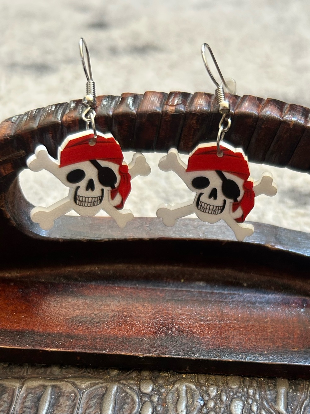 Pirate Skull & Crossbones Dangle Earrings Red Bandana Acrylic